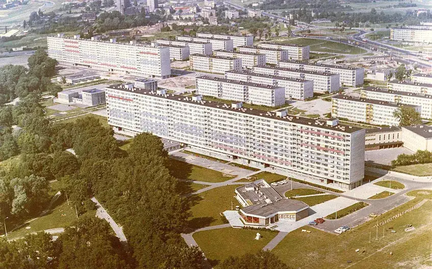 duże osiedle mieszkaniowe spółdzielnia