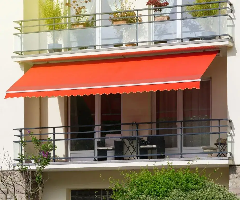 zgoda sp&oacute;łdzielni balkon markiza